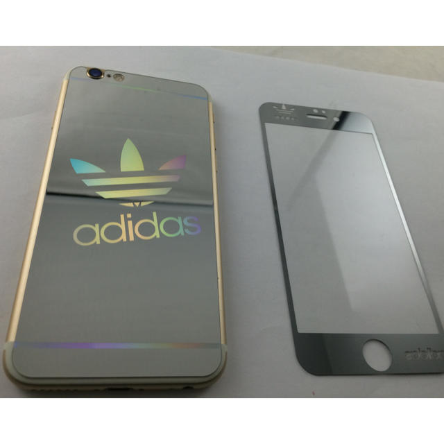 adidas(アディダス)の海外限定アディダスアイフォン強化ガラス スマホ/家電/カメラのスマホアクセサリー(保護フィルム)の商品写真