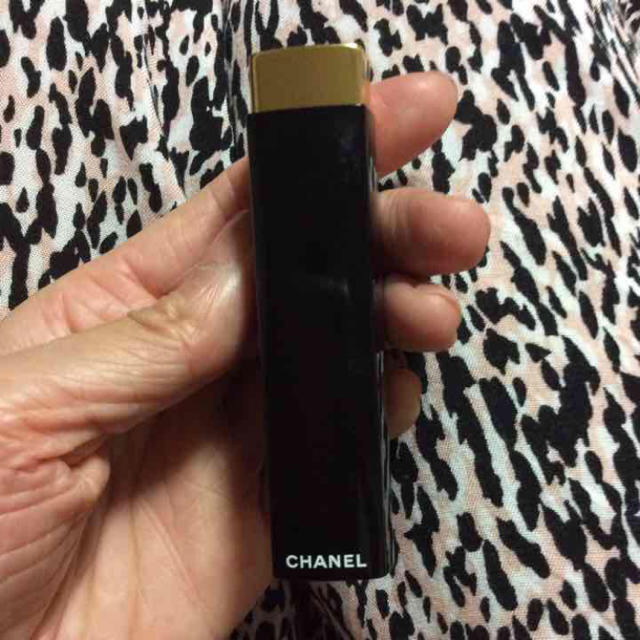 CHANEL(シャネル)のMEG様シャネル♡口紅 コスメ/美容のベースメイク/化粧品(口紅)の商品写真