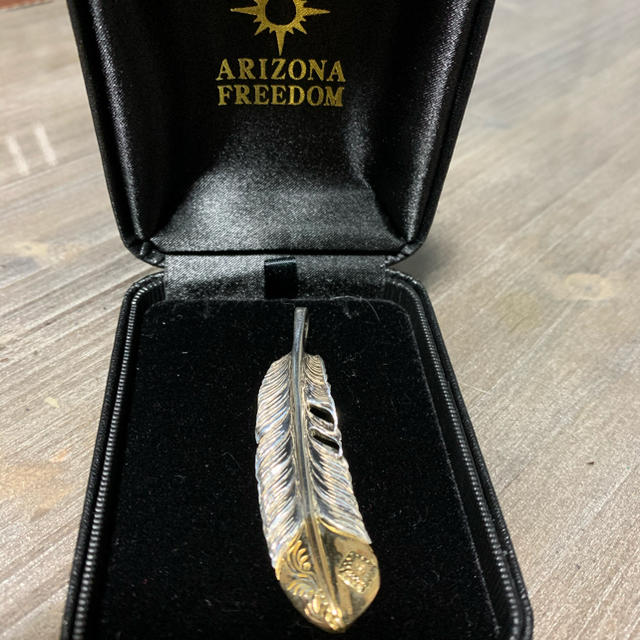 ARIZONA FREEDOM(アリゾナフリーダム)の専用です！アリゾナフリーダム　先金70ミリフェザー メンズのアクセサリー(ネックレス)の商品写真