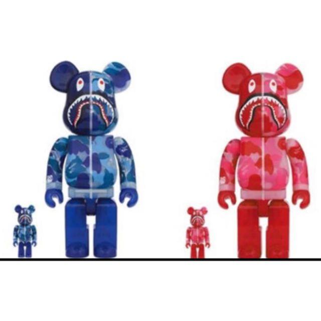 フィギュアBE@RBRICK BAPE 100% & 400% 2体セット ピンク ブルー