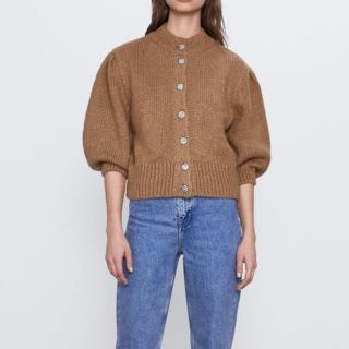 ザラ(ZARA)の新品ZARA‼︎ラインストーンのボタン付きカーディガン(カーディガン)