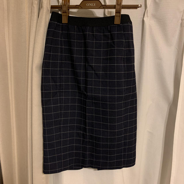 UNIQLO(ユニクロ)のユニクロ　タイトスカート レディースのスカート(ひざ丈スカート)の商品写真