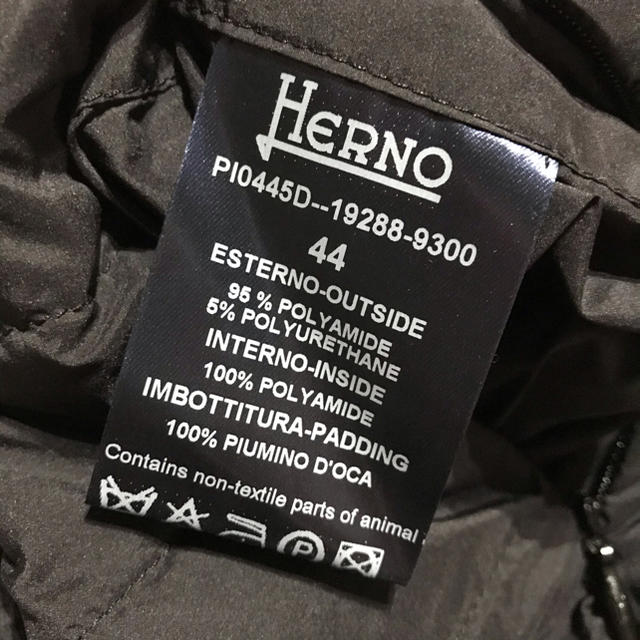 確認用HERNO ダウンコート 3