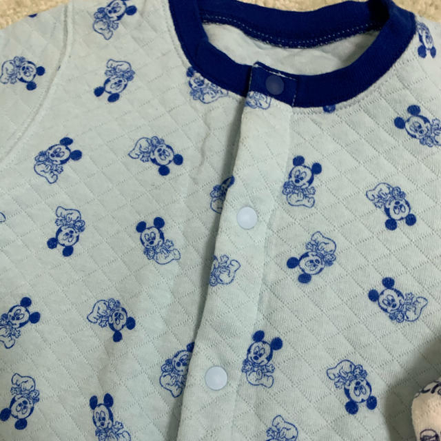 UNIQLO(ユニクロ)のユニクロ ベビー キルトカバーオール(ミッキー・長袖) 2枚　70cm キッズ/ベビー/マタニティのベビー服(~85cm)(パジャマ)の商品写真