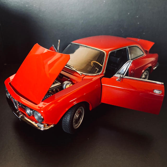 Alfa Romeo - 1/18 AUTOart アルファロメオ 1750 GTVの通販 by TARGA ...