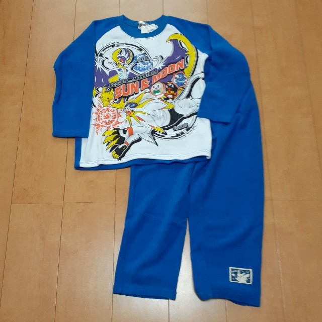 ポケモン(ポケモン)のポケモン パジャマ 130センチ キッズ/ベビー/マタニティのキッズ服男の子用(90cm~)(パジャマ)の商品写真