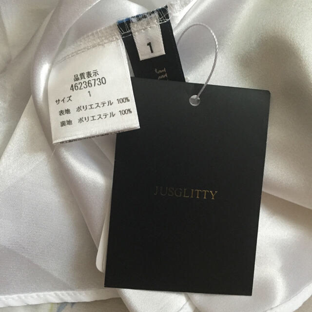JUSGLITTY(ジャスグリッティー)の今季新品未使用♡リゾートプリントスカート レディースのスカート(ひざ丈スカート)の商品写真