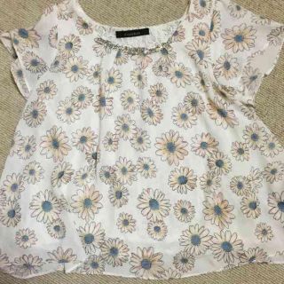 ページボーイ(PAGEBOY)のPAGEBOY 花柄トップス(Tシャツ(半袖/袖なし))