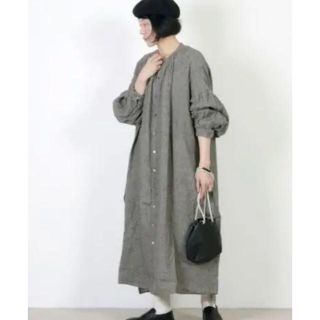 ネストローブ(nest Robe)のabbeysam様UNIVERSAL TISSUリネングレンチェックシャツドレス(ロングワンピース/マキシワンピース)