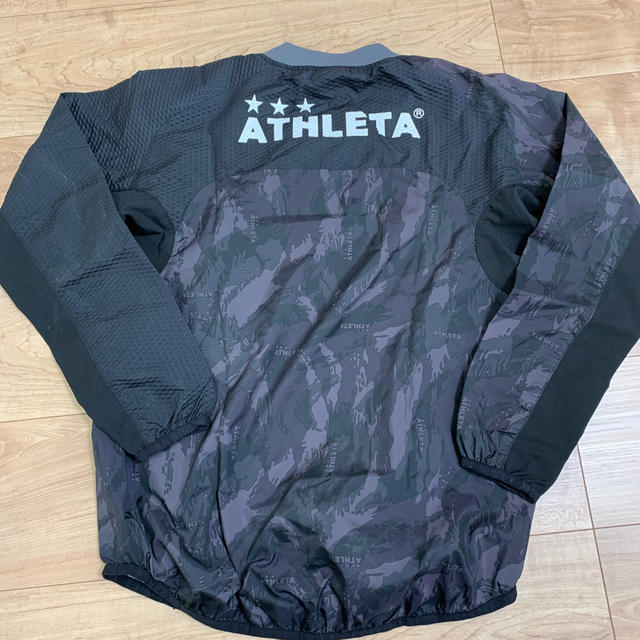 ATHLETA(アスレタ)のアスレタ　ピステ　140 黒 キッズ/ベビー/マタニティのキッズ服男の子用(90cm~)(ジャケット/上着)の商品写真