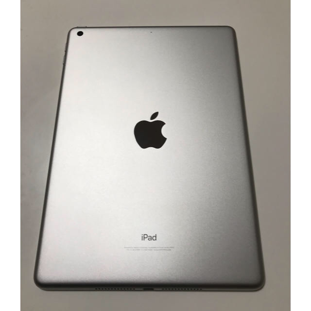 iPad 6 シルバー　WI-FIタイプ　32GB