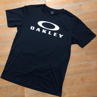 オークリー(Oakley)の新品未使用　オークリー　黒Ｔシャツ　XL(Tシャツ/カットソー(半袖/袖なし))