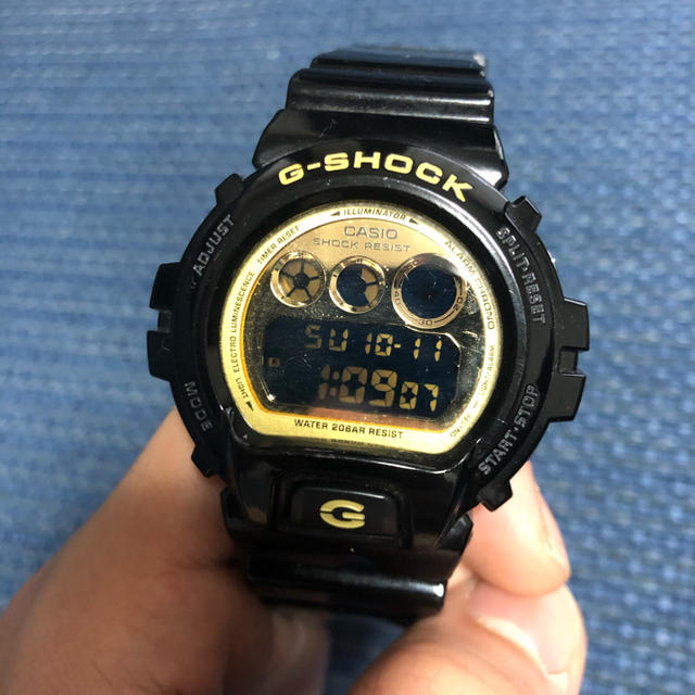 美品　CASIO  G-SHOCK  DW-6900CB カシオ