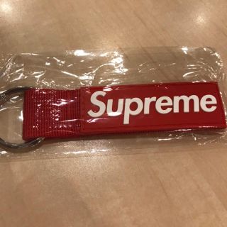 シュプリーム(Supreme)のSupreme Webbing Keychainキーチェーン　レッド(キーホルダー)