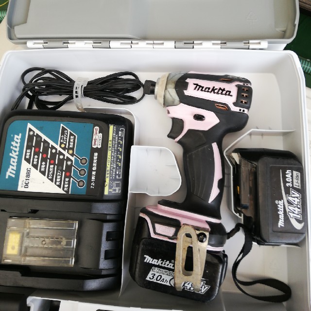 Makita(マキタ)のマキタインパクトドライバー14,4V スポーツ/アウトドアの自転車(工具/メンテナンス)の商品写真