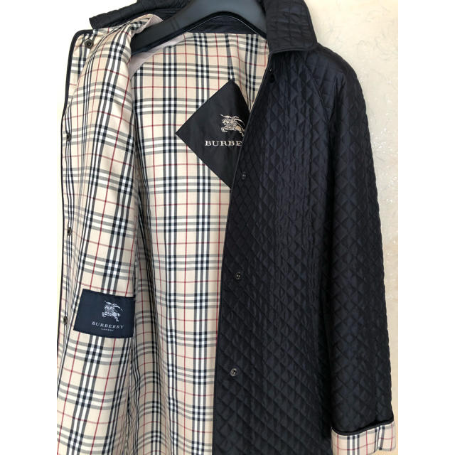 BURBERRY(バーバリー)の正規品美品バーバリーキルティングコートM レディースのジャケット/アウター(ロングコート)の商品写真