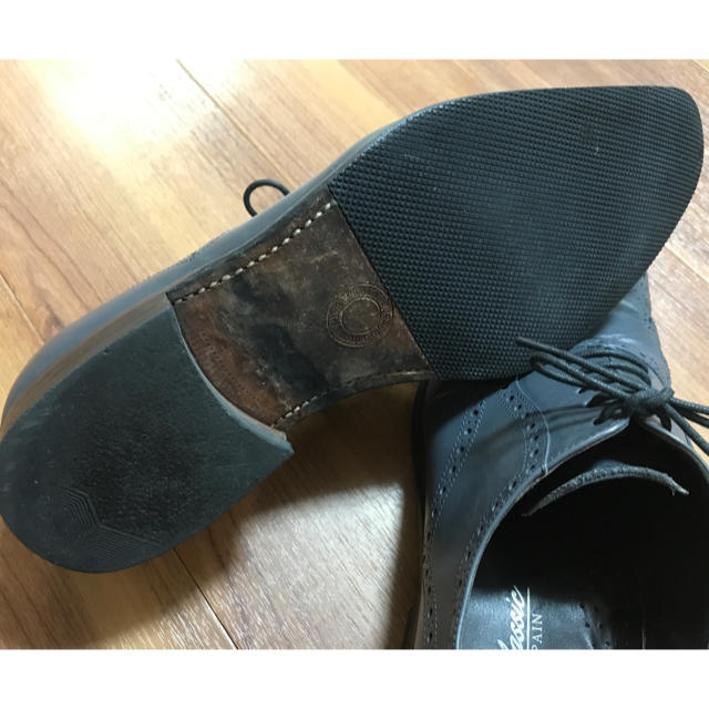 グレー　ウィングチップ革靴 メンズの靴/シューズ(ドレス/ビジネス)の商品写真