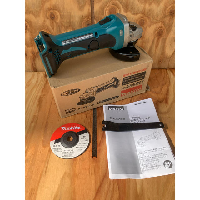 マキタ makita 18v ディスクグラインダ (本体のみ) GA402DZ