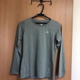 ニューバランス(New Balance)の12【美品】new balance グレー　ロンT Sサイズ(Tシャツ/カットソー(七分/長袖))