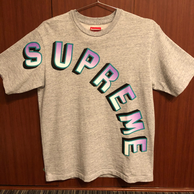 Tシャツ/カットソー(半袖/袖なし)SUPREME 18SS Gradient Arc Top