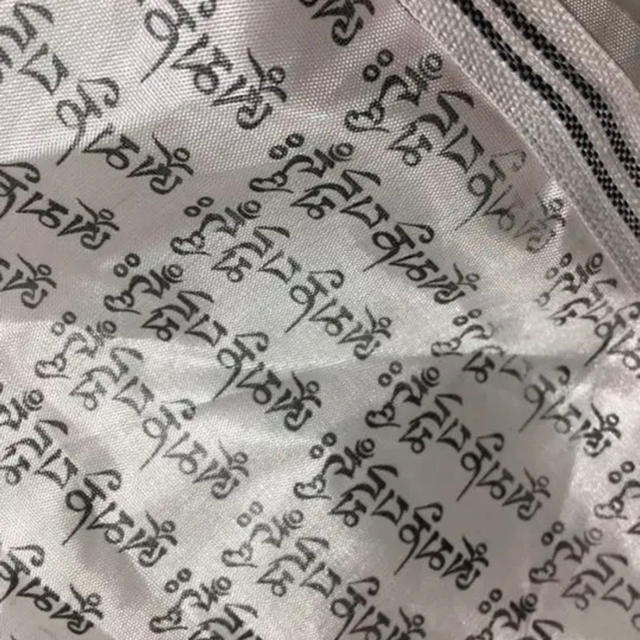 チベット　六字真言　心経　シルク　お守り　瞑想　観音　幸せ　祈り　梵字　健康 メンズのファッション小物(長財布)の商品写真