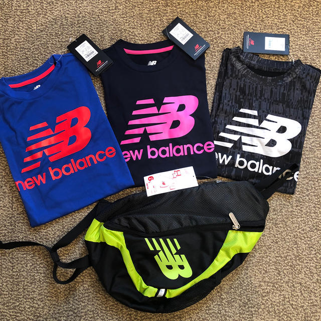 New Balance(ニューバランス)の【新品】ニューバランス tシャツ140 3点 キッズ/ベビー/マタニティのキッズ服男の子用(90cm~)(Tシャツ/カットソー)の商品写真