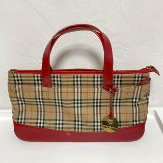 バーバリー(BURBERRY)のBURBERRY　横長ハンドバッグ　赤(ハンドバッグ)