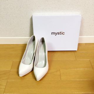 ミスティック(mystic)の新品♡mysticホワイトパンプス(ハイヒール/パンプス)