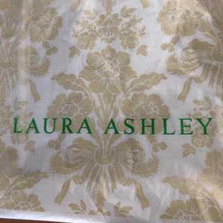 ローラアシュレイ(LAURA ASHLEY)の購入者様対応中です❣️(ラッピング/包装)