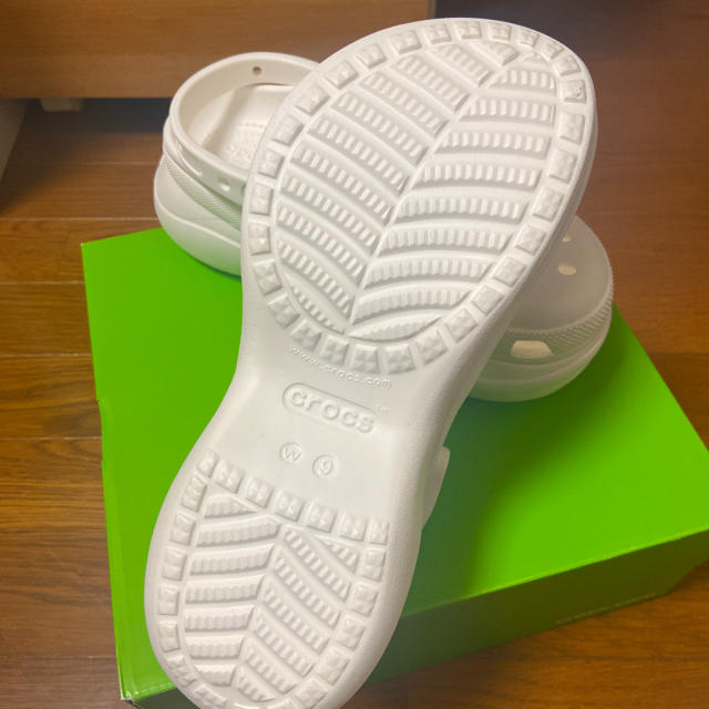 crocs(クロックス)のクロックス 厚底 レディースの靴/シューズ(サンダル)の商品写真