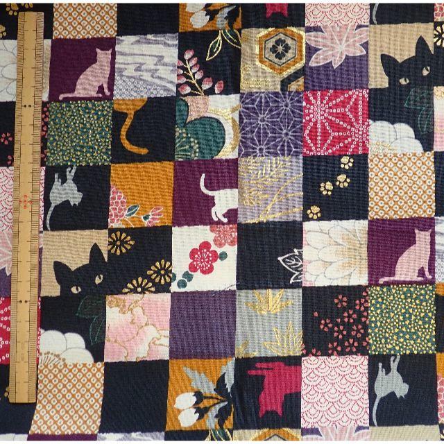 QUILT GATE猫柄生地☆紫・赤系市松☆キルトゲイト(約110㎝幅×100㎝ ハンドメイドの素材/材料(生地/糸)の商品写真