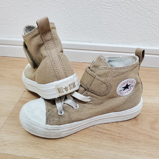 CONVERSE(コンバース)のコンバース　ハイカット　ベージュ　19 キッズ/ベビー/マタニティのキッズ靴/シューズ(15cm~)(スニーカー)の商品写真