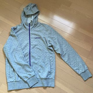 アディダス(adidas)のパーカー(パーカー)