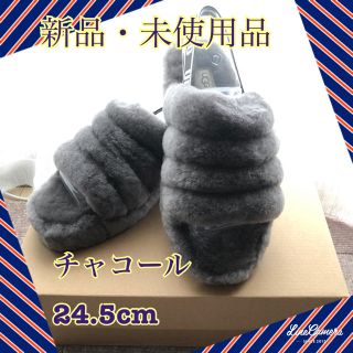 アグ(UGG)の【新品】UGGフラッフイヤースライド ファー サンダル　24.5 (サンダル)