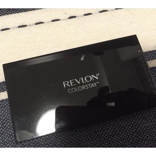 レブロン(REVLON)のREVLON  パウダーファンデーション(ファンデーション)