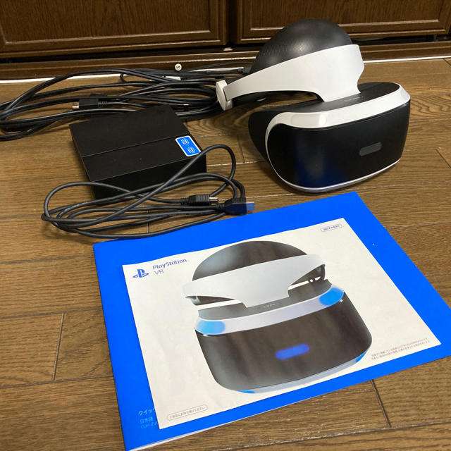 PlayStation VR(プレイステーションヴィーアール)の【美品】PSVR エンタメ/ホビーのゲームソフト/ゲーム機本体(家庭用ゲーム機本体)の商品写真