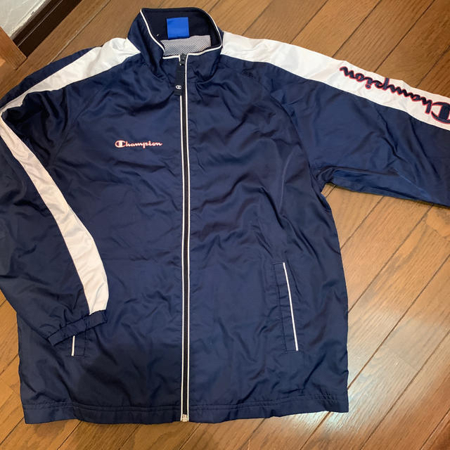 Champion(チャンピオン)のCHAMPION  ナイロンジャージ上下セット　150cm スポーツ/アウトドアのサッカー/フットサル(ウェア)の商品写真