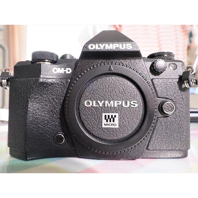 OLYMPUS(オリンパス)のオリンパス OM-D E-M5 Mark II ボディのみ スマホ/家電/カメラのカメラ(ミラーレス一眼)の商品写真