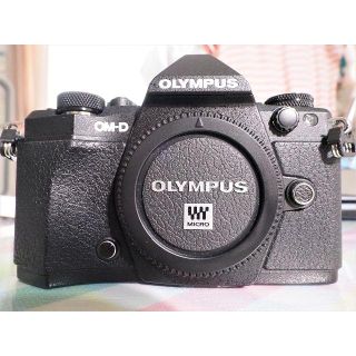 オリンパス(OLYMPUS)のオリンパス OM-D E-M5 Mark II ボディのみ(ミラーレス一眼)