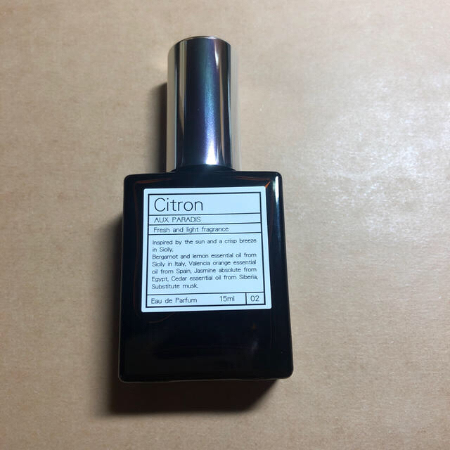 AUX PARADIS(オゥパラディ)のAUX PARADIS Citron 15ml コスメ/美容の香水(香水(女性用))の商品写真
