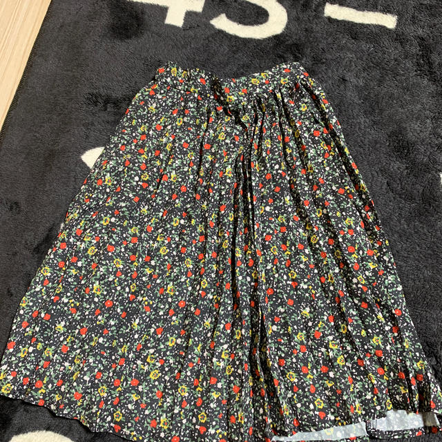 MARKEY'S(マーキーズ)のマーキーズ/花柄スカート キッズ/ベビー/マタニティのキッズ服女の子用(90cm~)(スカート)の商品写真