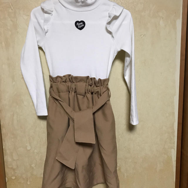 ワンピース140センチ　　秋用 キッズ/ベビー/マタニティのキッズ服女の子用(90cm~)(ワンピース)の商品写真