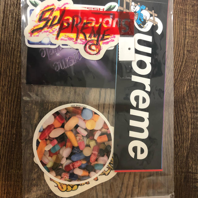 Supreme(シュプリーム)の20AW supreme  sticker set   ハンドメイドの文具/ステーショナリー(しおり/ステッカー)の商品写真