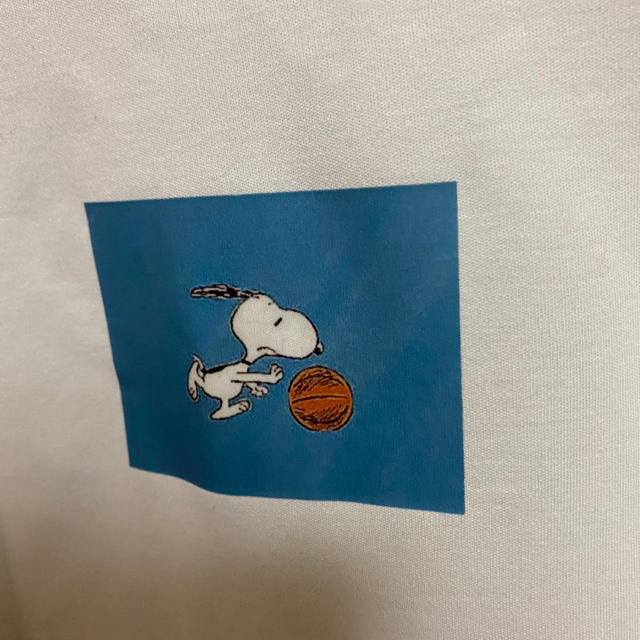 UNIQLO(ユニクロ)のスヌーピー バスケ Tシャツ レディースのトップス(Tシャツ(半袖/袖なし))の商品写真