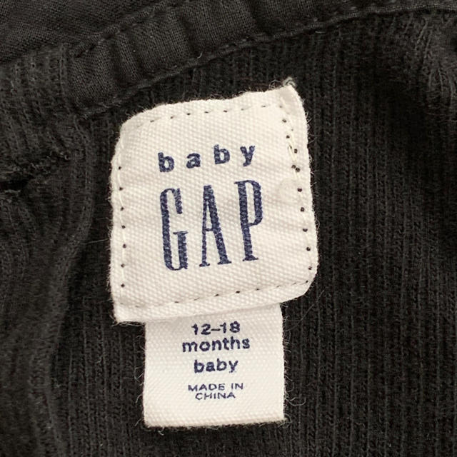 GAP(ギャップ)のGAP 丸襟ロンパース キッズ/ベビー/マタニティのベビー服(~85cm)(ロンパース)の商品写真