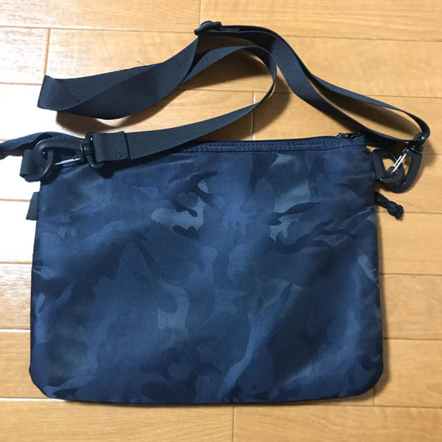 Rename board サコッシュバッグ　ナイロン製 メンズのバッグ(ショルダーバッグ)の商品写真