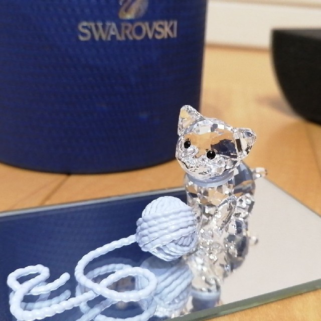 SWAROVSKI　座り猫　子猫 1