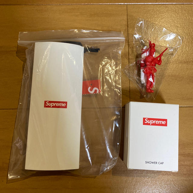 Supreme(シュプリーム)のSupreme 小物入れ　袋 メンズのファッション小物(その他)の商品写真