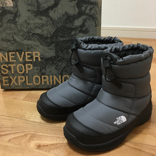 THE NORTH FACE(ザノースフェイス)の★値下げ★ザ・ノースフェイス ヌプシブーティ 22cm キッズ/ベビー/マタニティのキッズ靴/シューズ(15cm~)(ブーツ)の商品写真