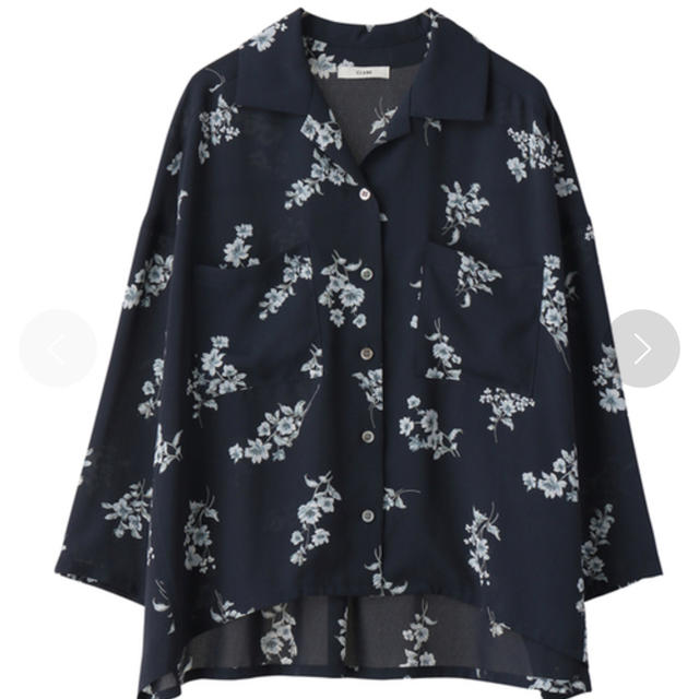 STUDIOUS(ステュディオス)のクラネ  FLOWER WIDE SILHOUETTE SHIRT レディースのトップス(シャツ/ブラウス(長袖/七分))の商品写真